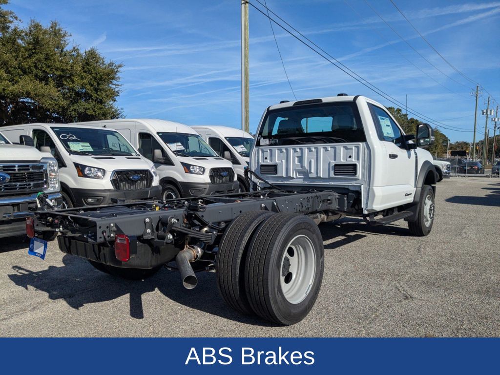 2025 Ford F-600 Chassis XL
