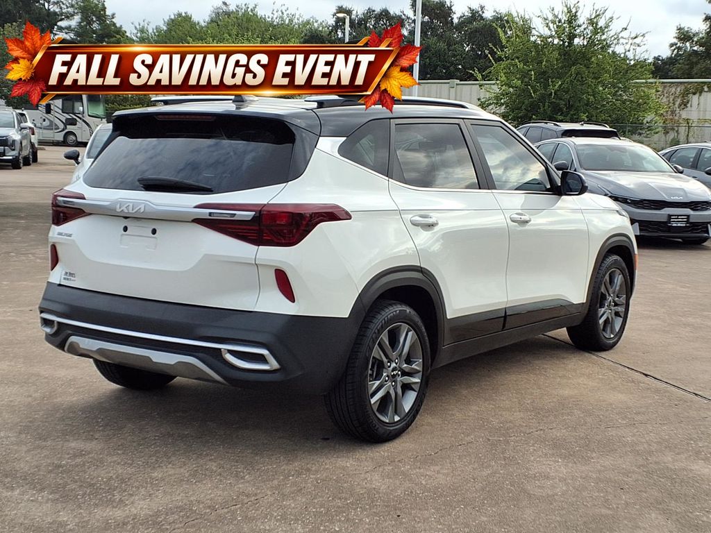 2023 Kia Seltos S White at DeMontrond Auto Country