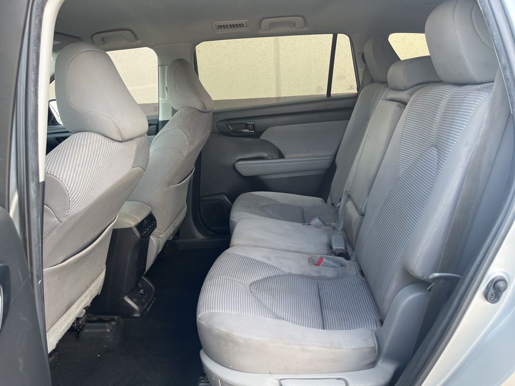Thumbnail: 2020 Toyota Highlander - 14