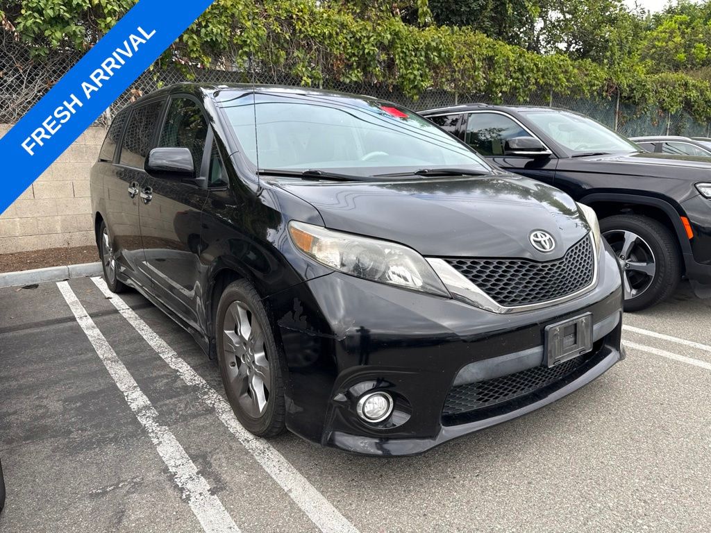 Black 2014 Toyota Sienna Minivan Front-Wheel Drive 6-Speed Automatic Overdrive