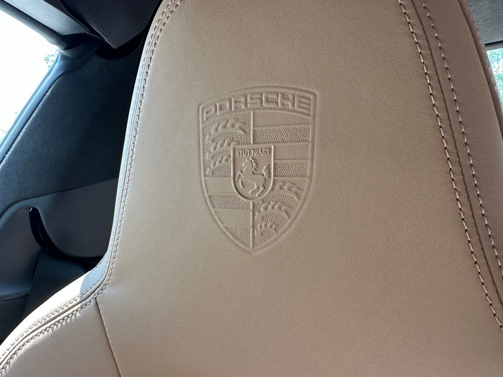 2024 Porsche 911 Targa 4S 21