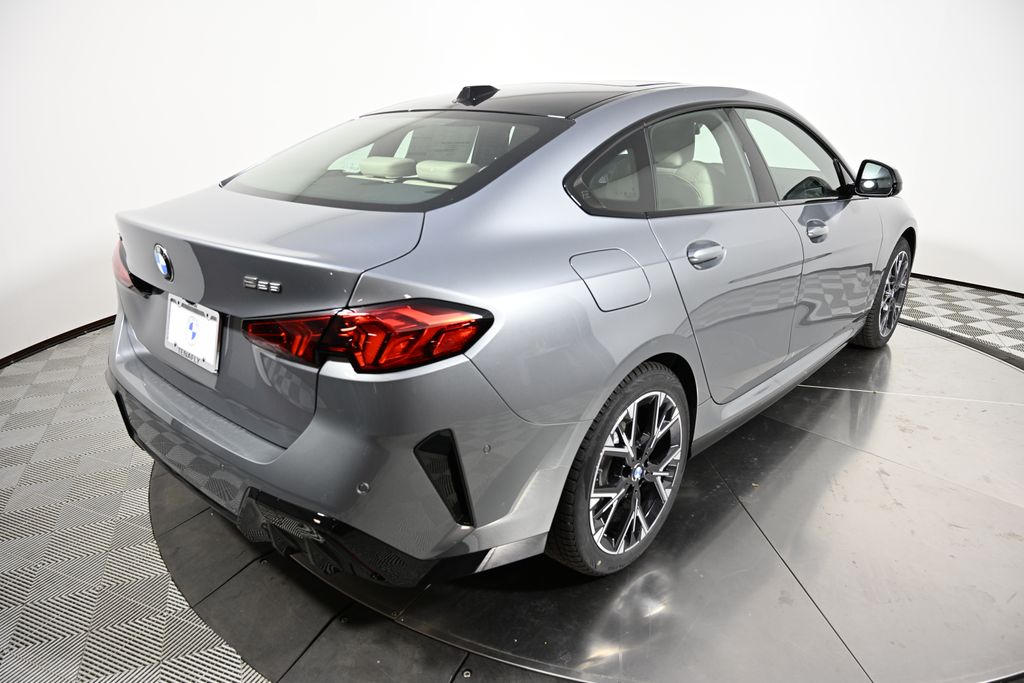 Thumbnail: 2026 BMW 2 Series - 5