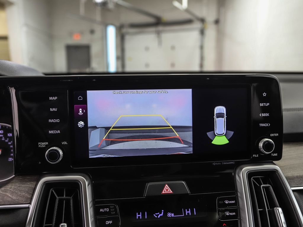 Thumbnail: 2022 Kia Sorento - 17