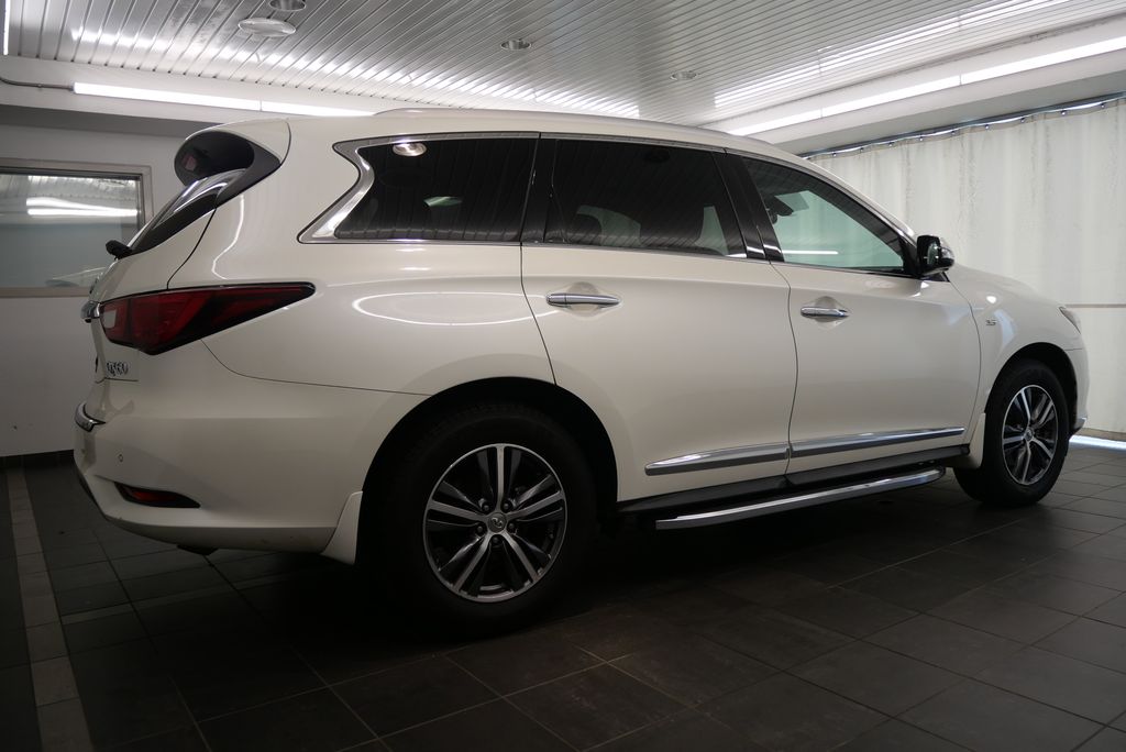 2017 INFINITI QX60 Base 7