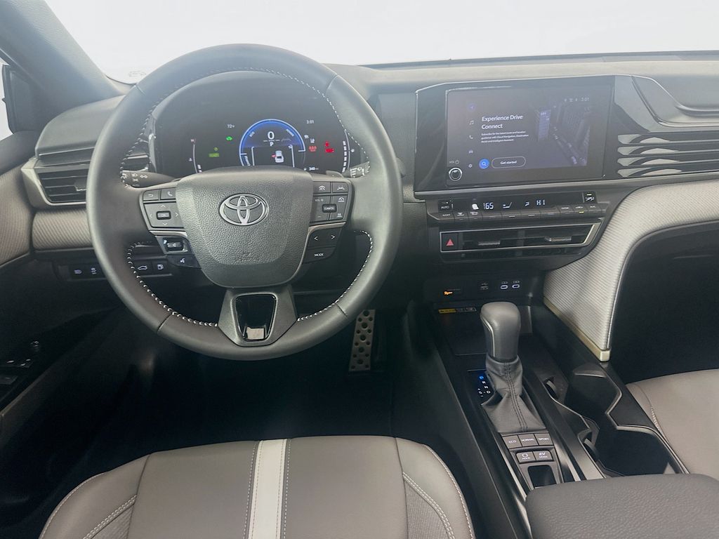 Thumbnail: 2025 Toyota Camry - 22