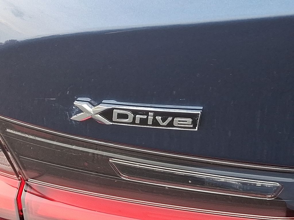 Thumbnail: 2023 BMW 3 Series - 32