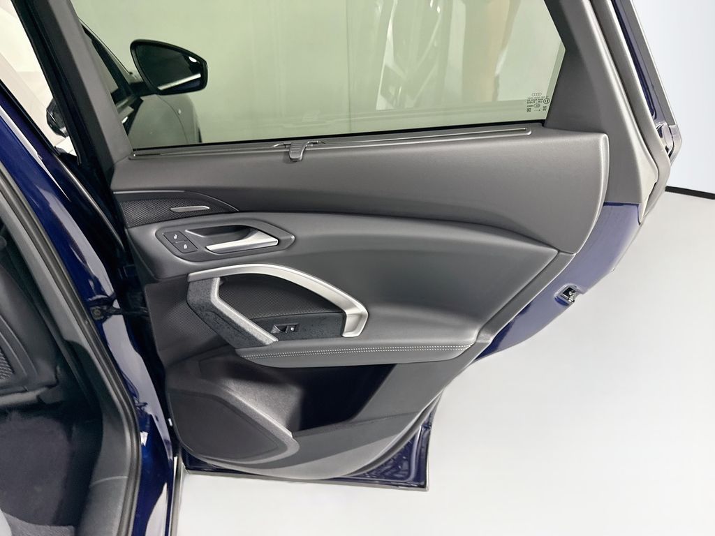 Thumbnail: 2026 Audi Q5 - 27