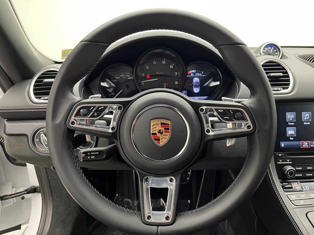 Thumbnail: 2023 Porsche  - 12