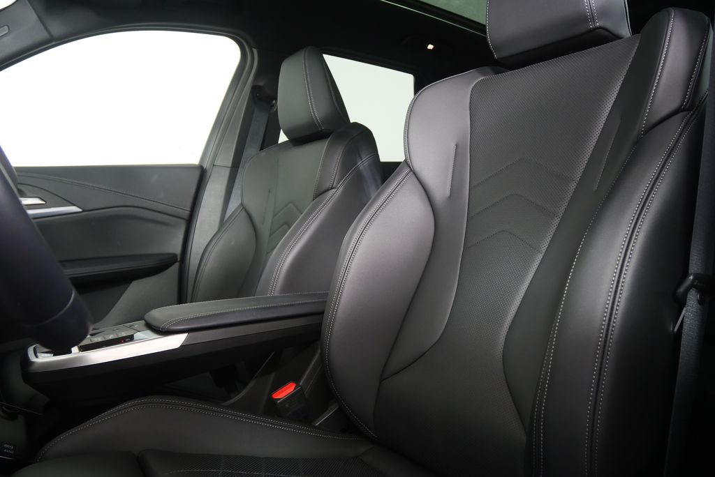 Thumbnail: 2025 BMW X1 - 11