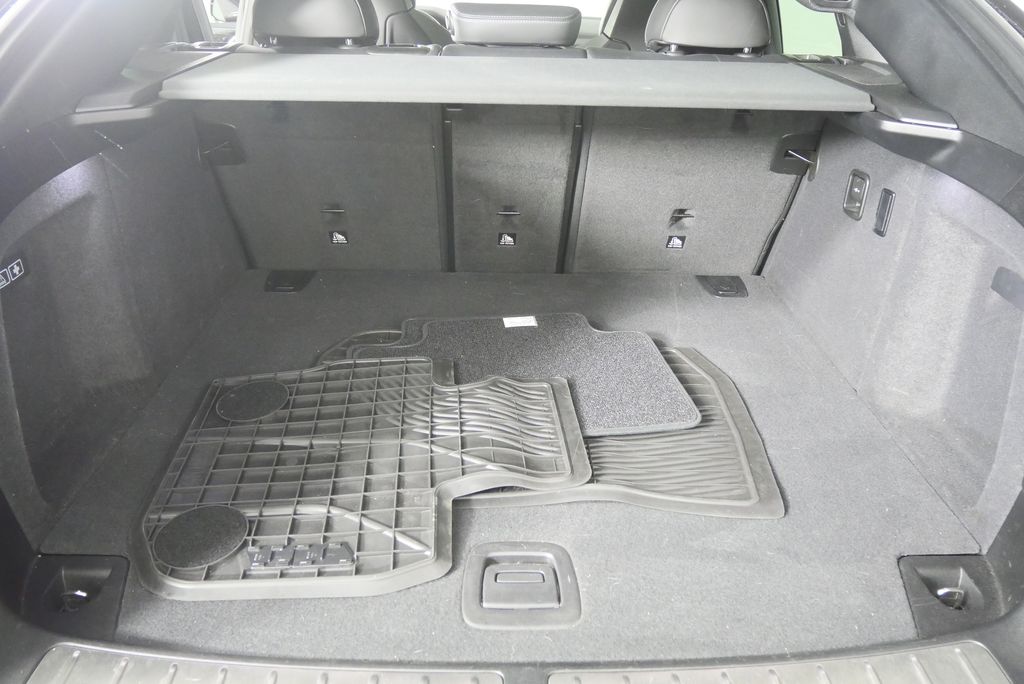 Thumbnail: 2022 BMW X4 - 18