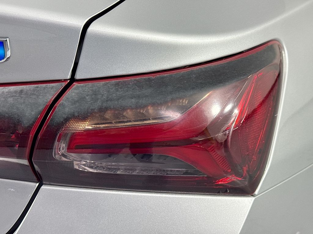 Used Car 2019 Chevrolet Malibu  Hybrid For Sale Under $15,000 In Austin, Texas