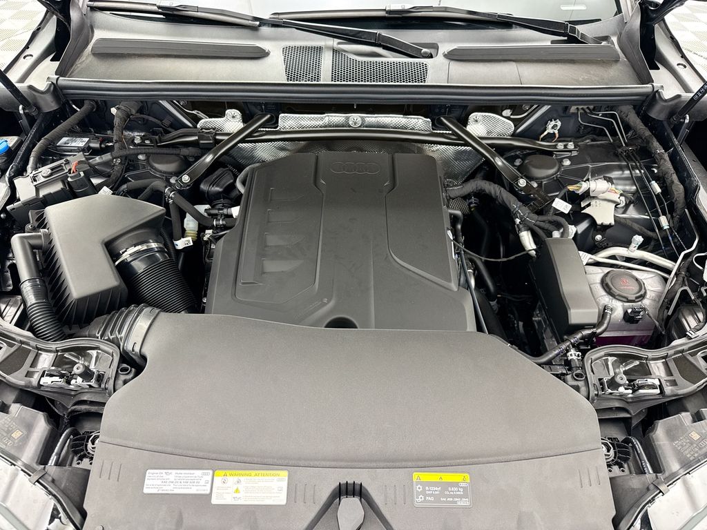 Thumbnail: 2025 Audi Q5 - 28