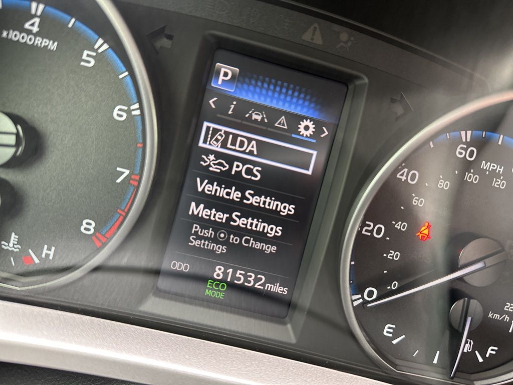 2018 Toyota RAV4 LE 7