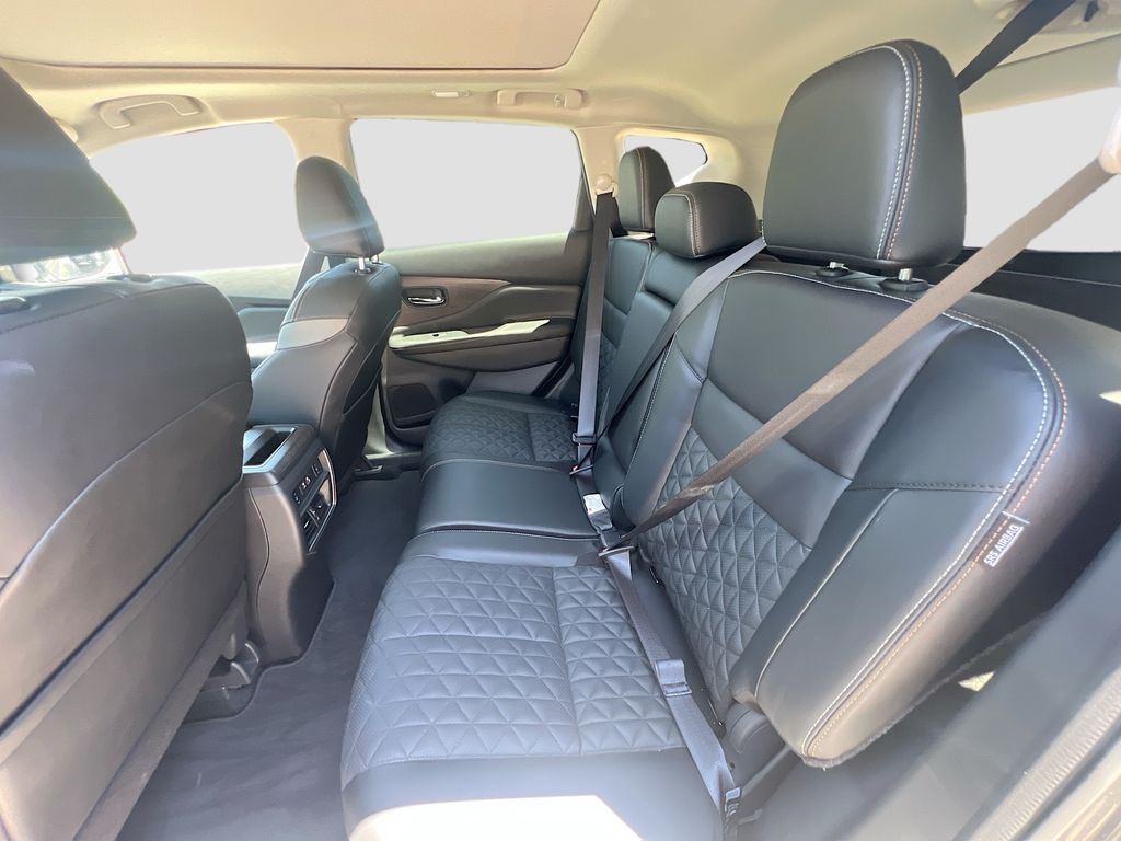 Used 2024 Gray Nissan Platinum image 26