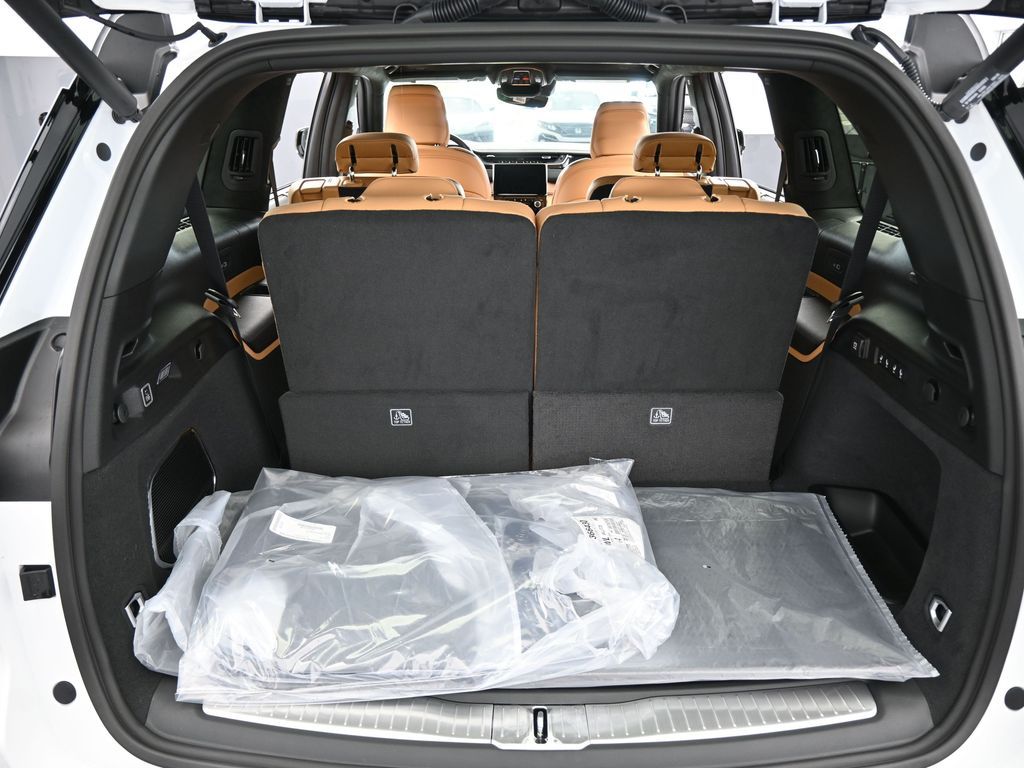 New 2025 Bright White Clearcoat Jeep Summit image 36