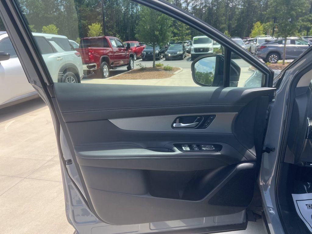 2025 Boulder Gray Pearl/Super Black Nissan Murano SL AWD SUV