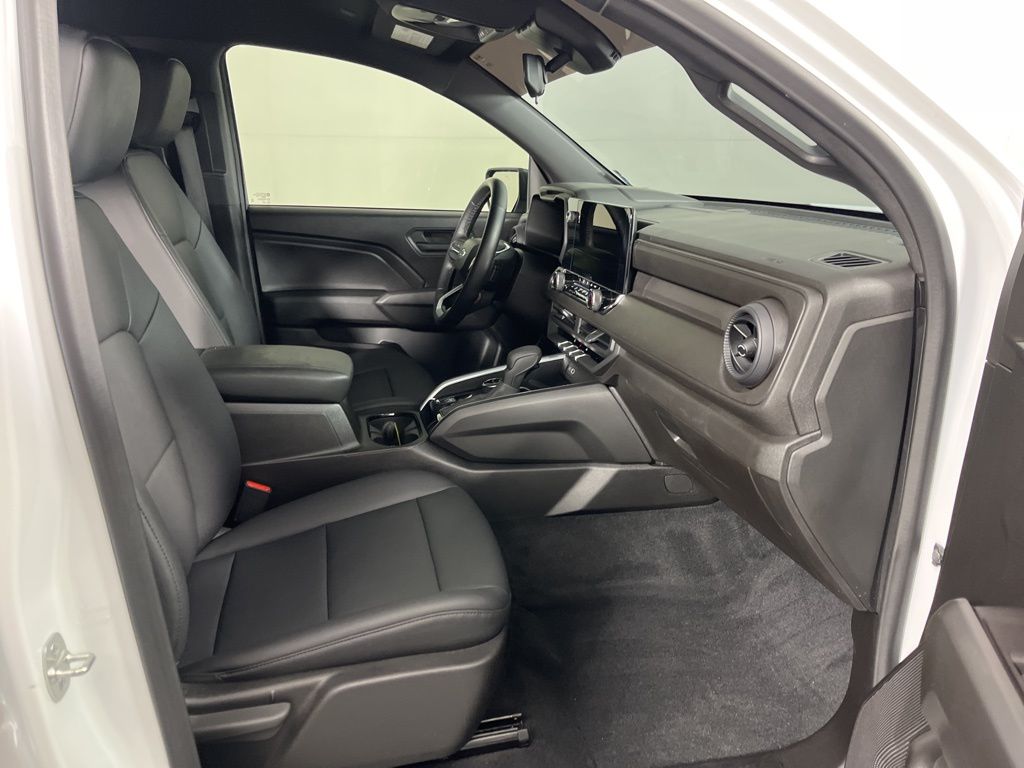 Thumbnail: 2025 Chevrolet Colorado - 6