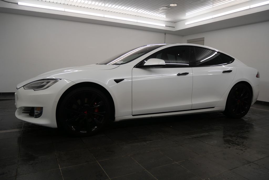 2021 Tesla Model S Long Range 2