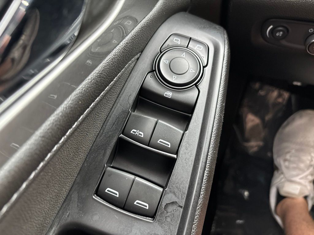 Used 2023 Chevrolet Traverse SUV