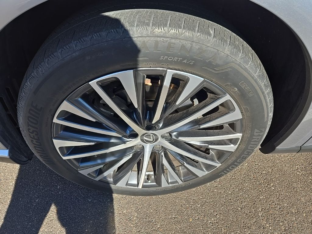 Thumbnail: 2023 Lexus RX - 4