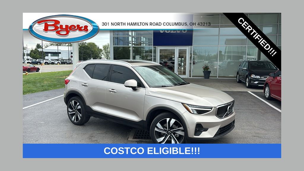 2024 Volvo XC40 B5 Plus Bright Theme AWD