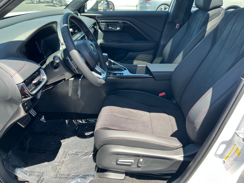 Thumbnail: 2025 Acura ADX - 13