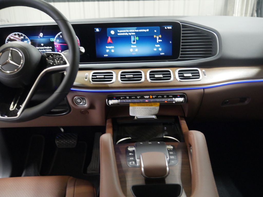 Thumbnail: 2026 Mercedes-Benz GLE - 26