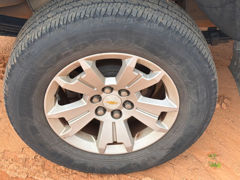 Used 2018 White Chevrolet LT image 14