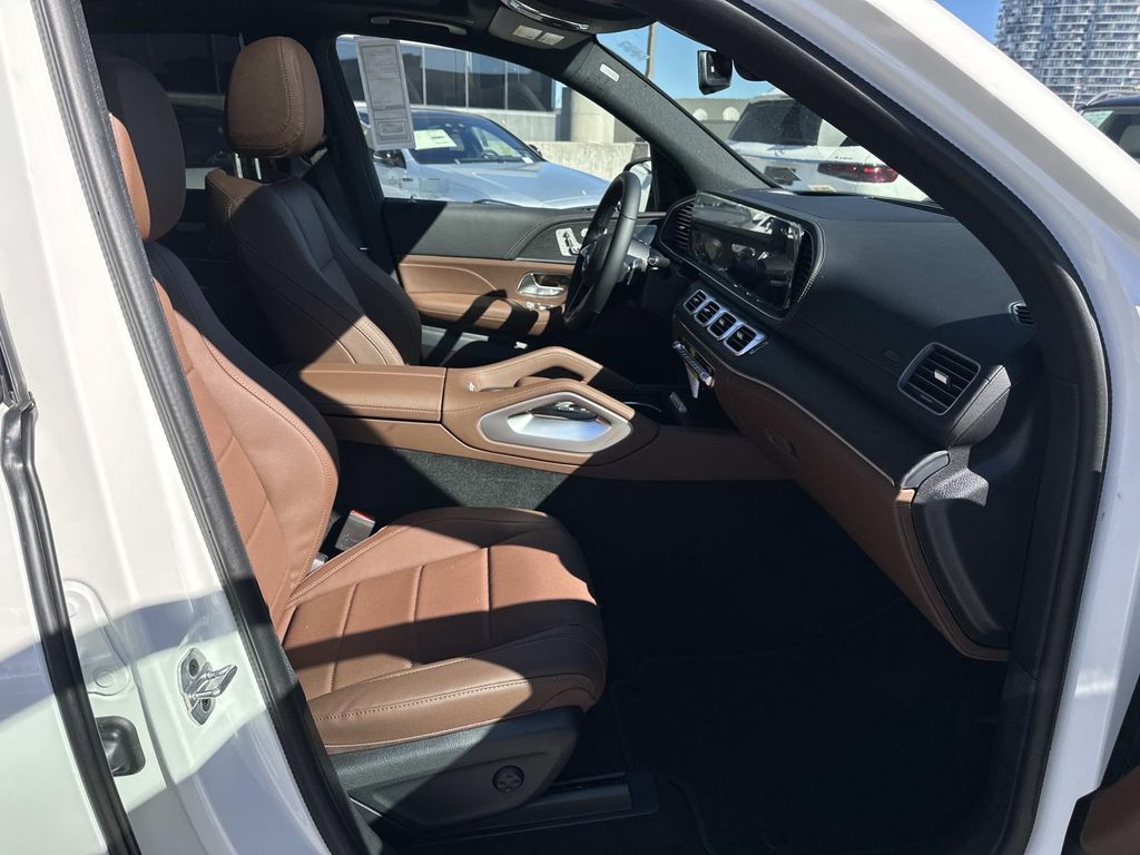 Thumbnail: 2026 Mercedes-Benz GLE - 23