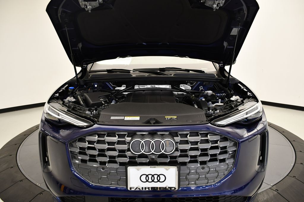 Thumbnail: 2025 Audi Q5 - 12