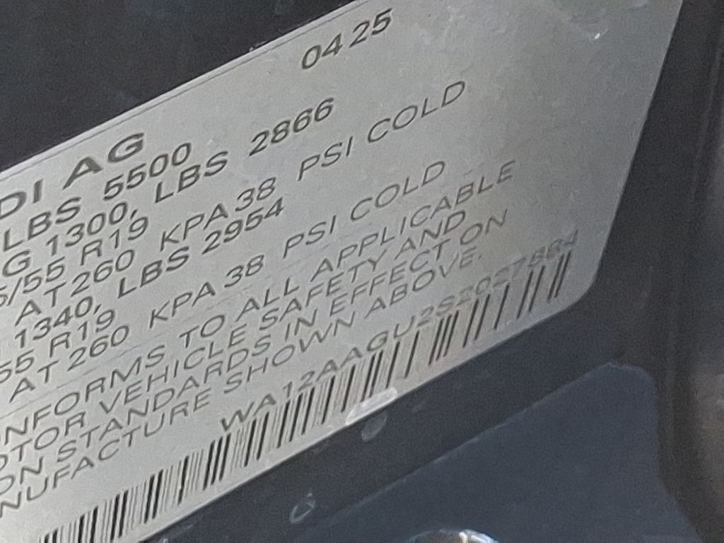 Thumbnail: 2025 Audi Q5 - 25