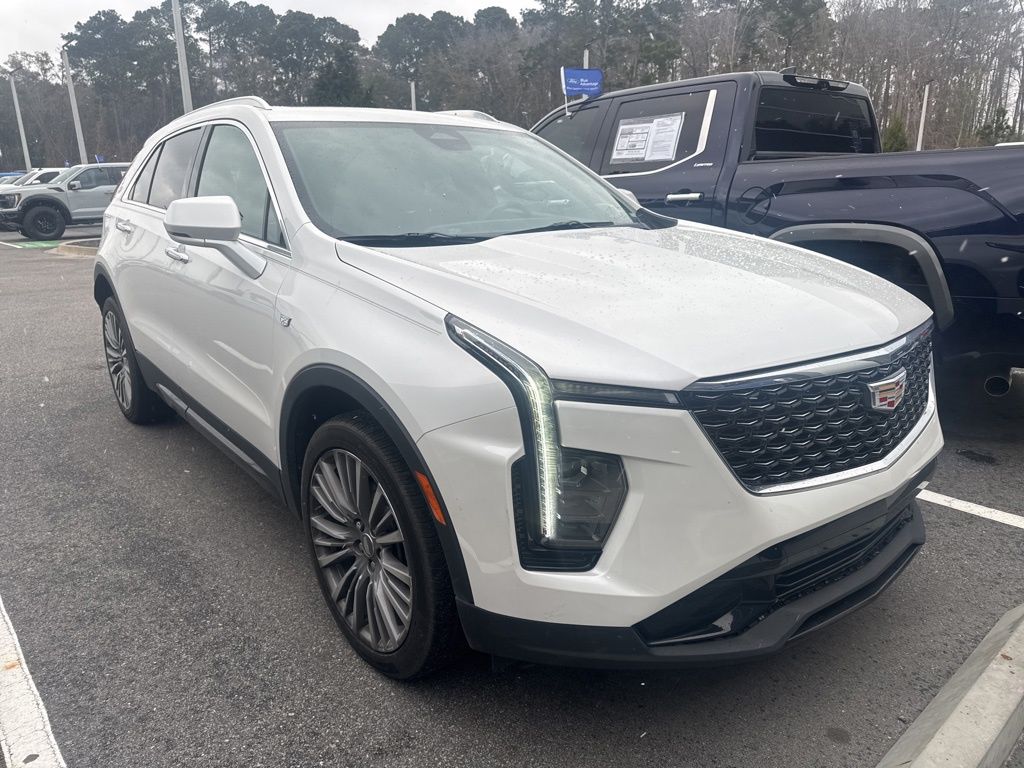 2024 Cadillac XT4 Premium Luxury FWD