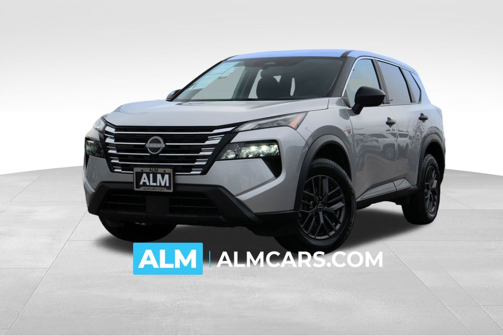 2024 Nissan Rogue S's photo