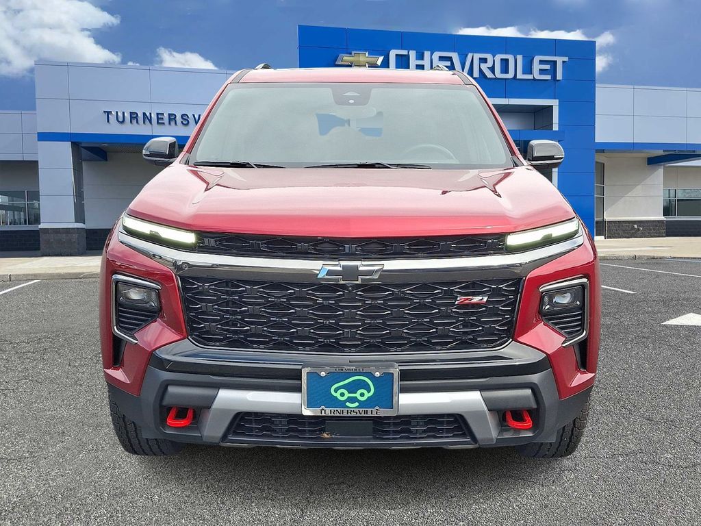 Thumbnail: 2025 Chevrolet Traverse - 2