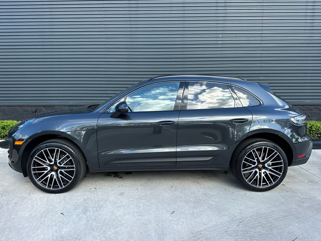Thumbnail: 2026 Porsche Macan - 2