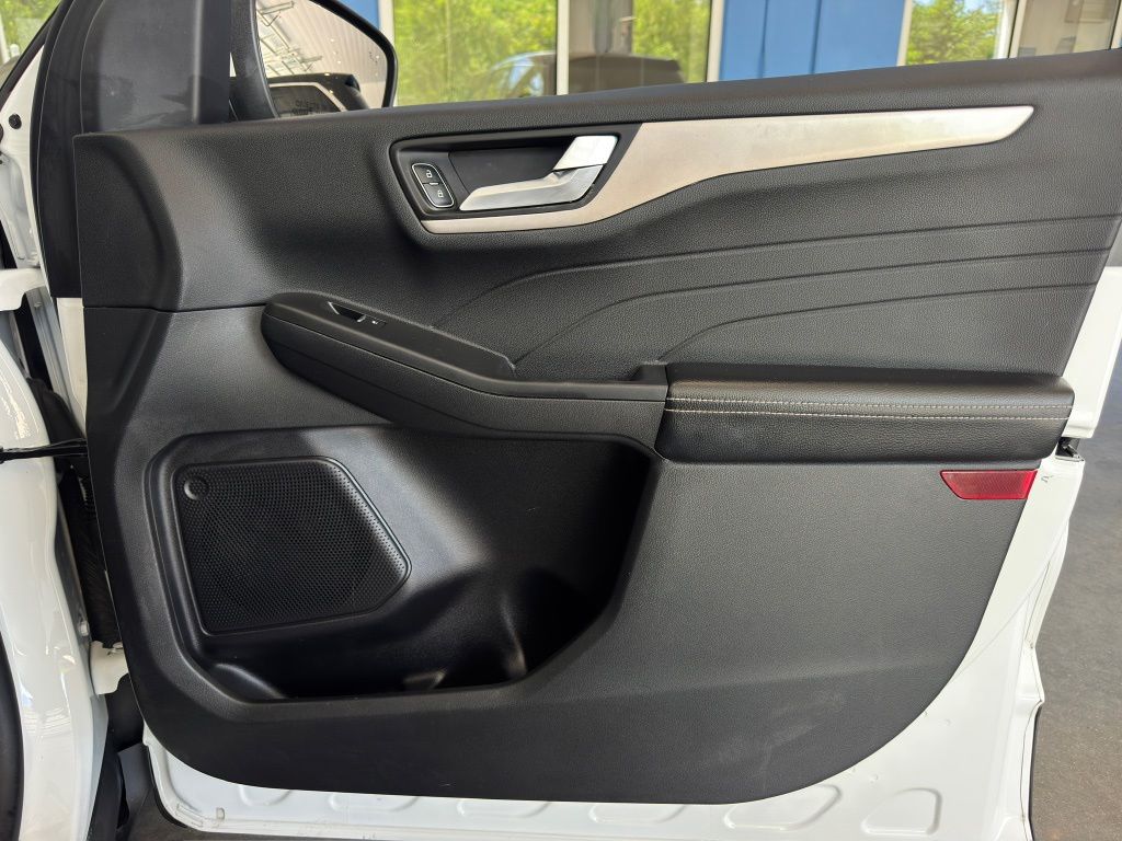 2021 Ford Escape SEL White at Toyota of Victoria
