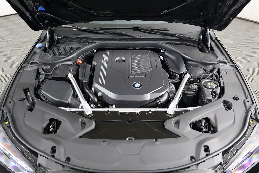 Thumbnail: 2026 BMW 8 Series - 9