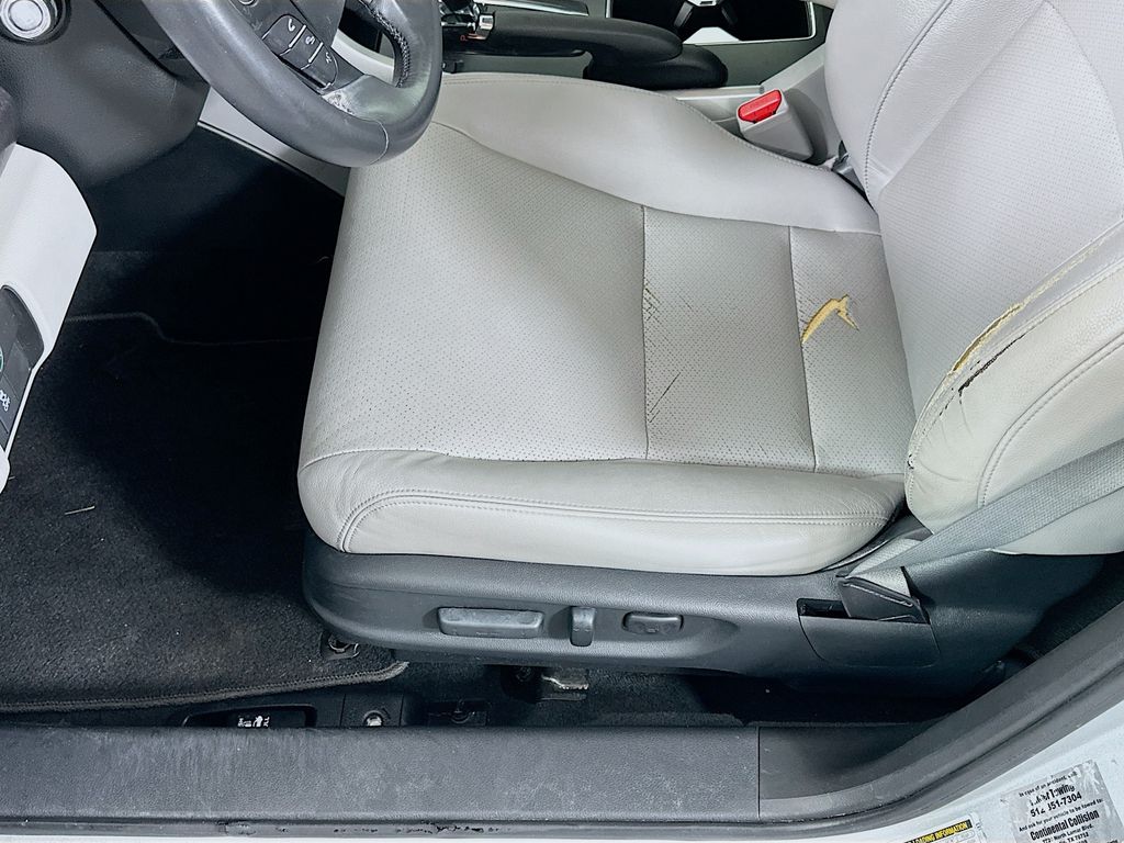 Thumbnail: 2013 Honda Accord - 19