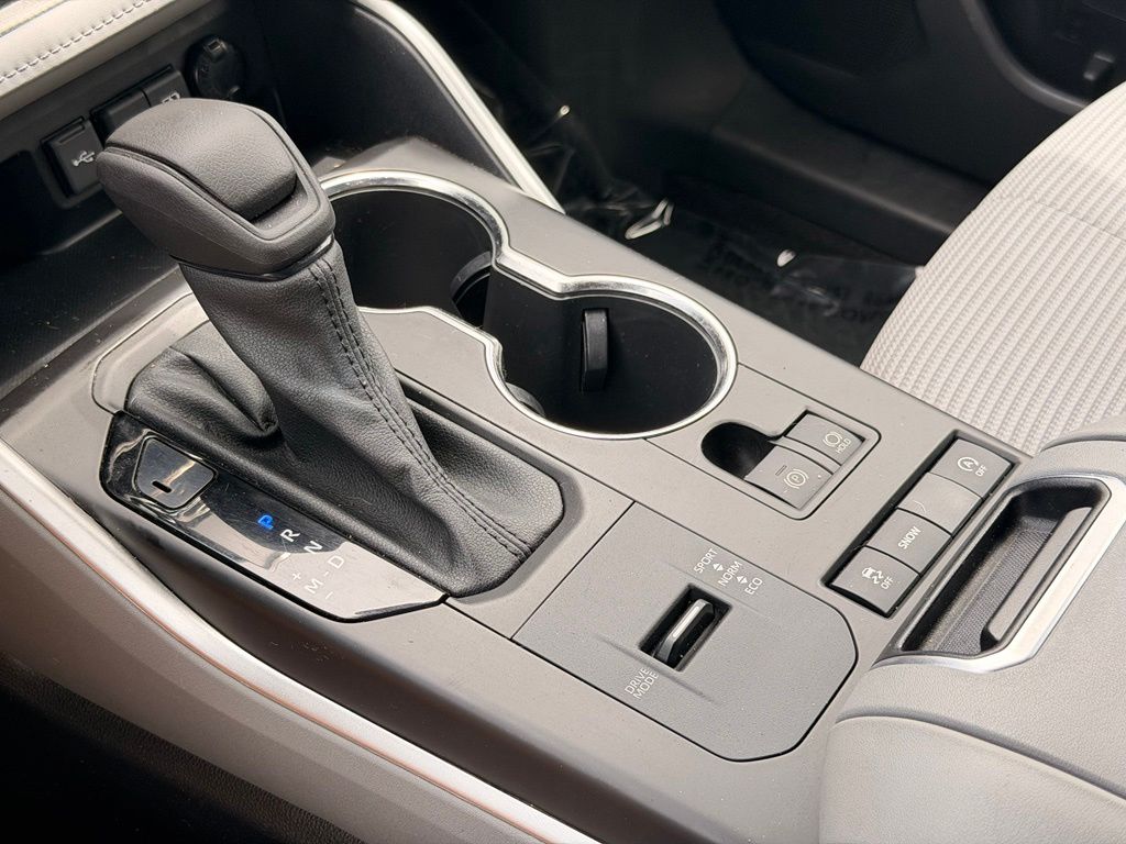2021 Toyota Highlander L Celestial Silver Metallic - Jim Hudson Acura - Image 37