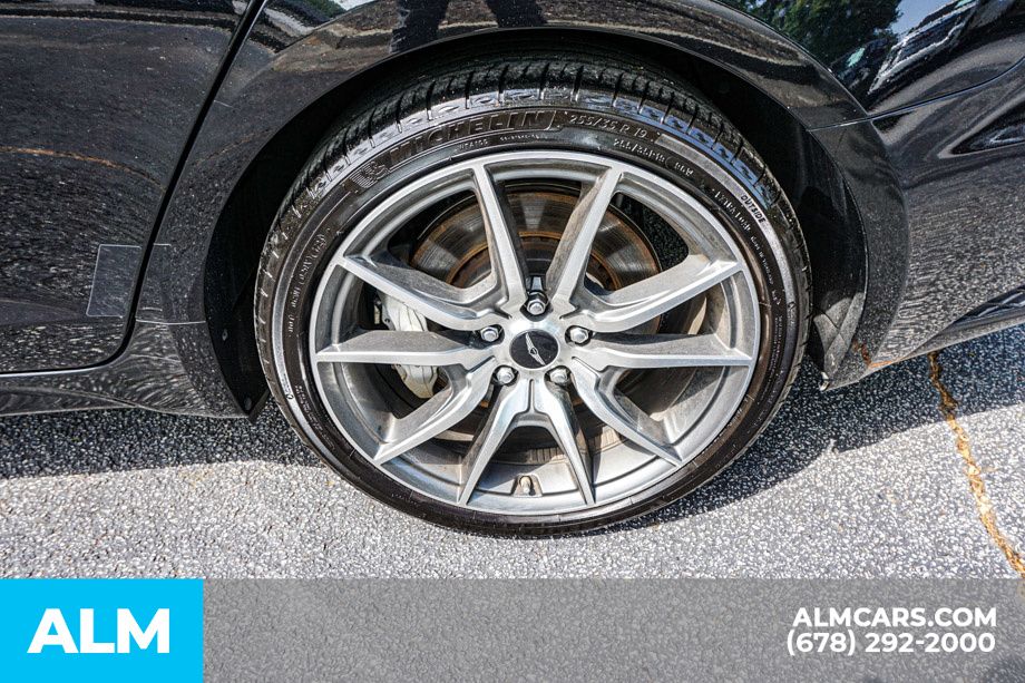Used 2025 Black Genesis 2.5T image 17