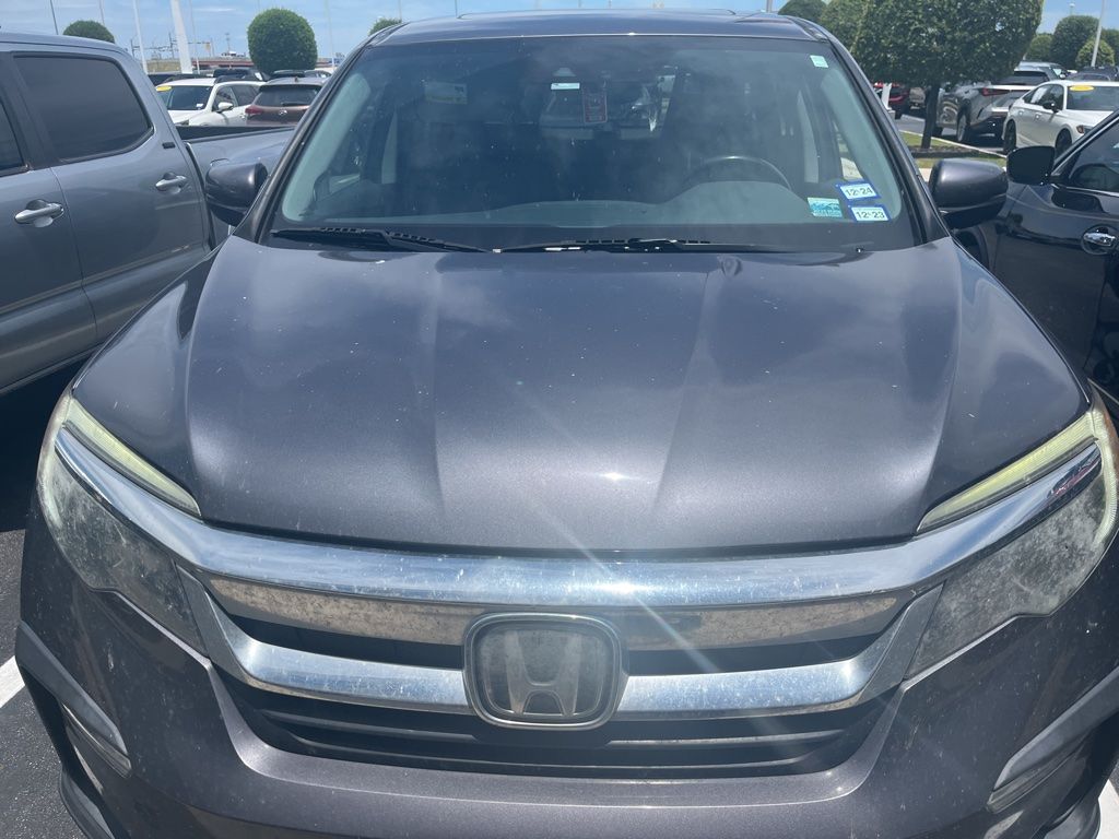 Thumbnail: 2019 Honda Pilot - 2