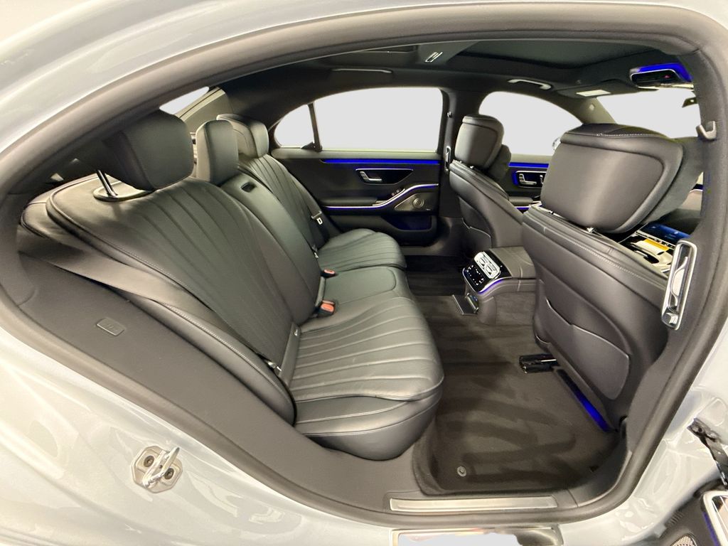 Thumbnail: 2026 Mercedes-Benz S-Class - 21