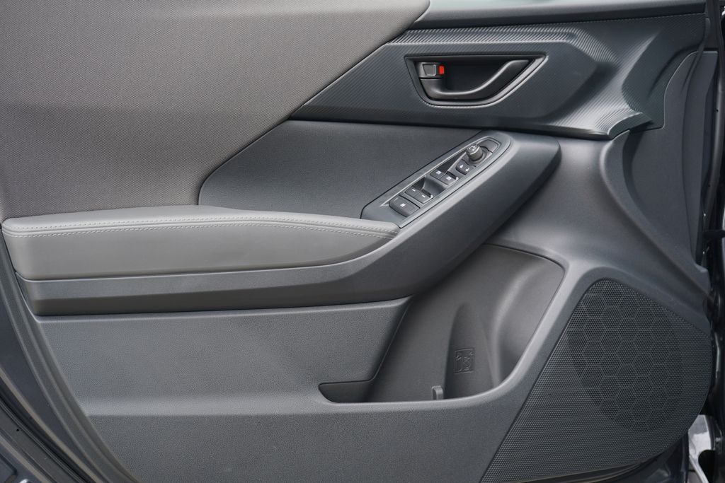 2025 Subaru Crosstrek Premium 18
