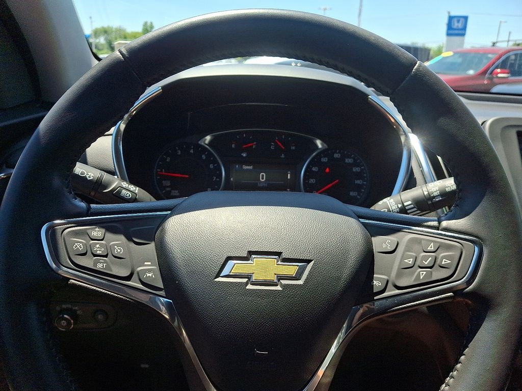 2020 Chevrolet Equinox LT 19
