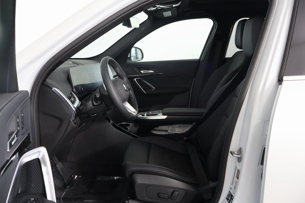 Thumbnail: 2026 BMW X1 - 5
