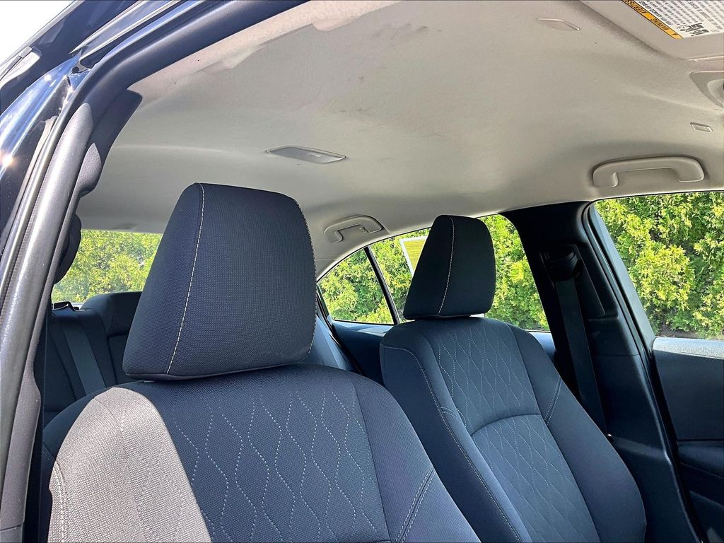 2025 Toyota Corolla — photo 22
