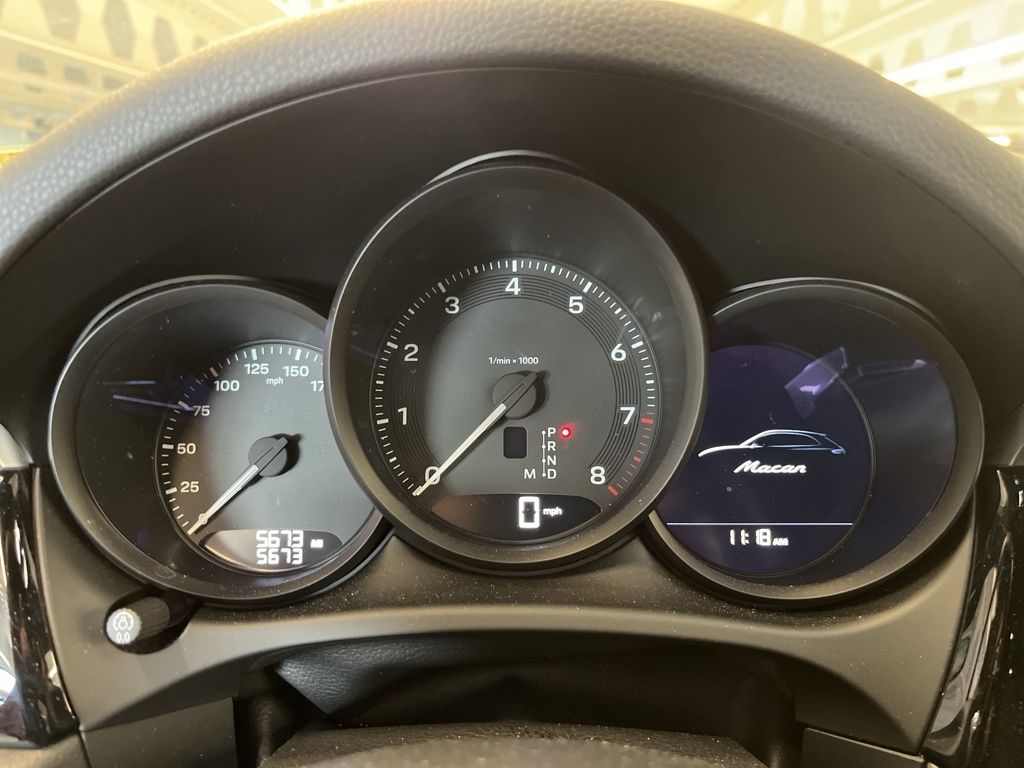 2024 Porsche Macan  30
