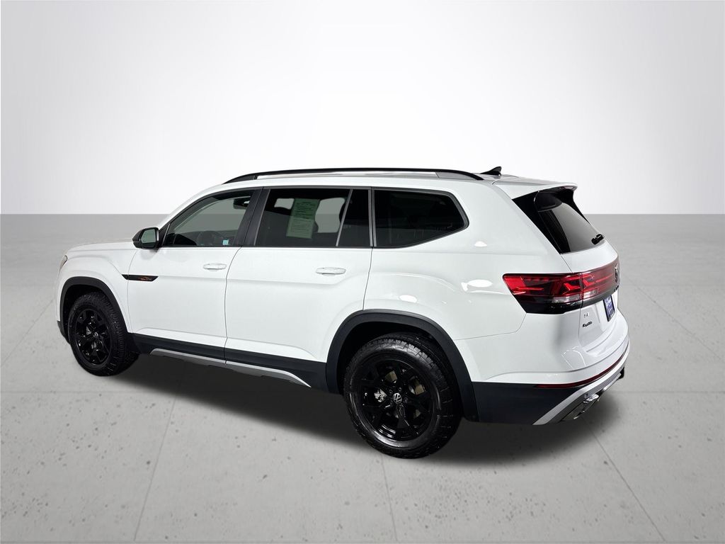 2025 Volkswagen Atlas 2.0T Peak Edition