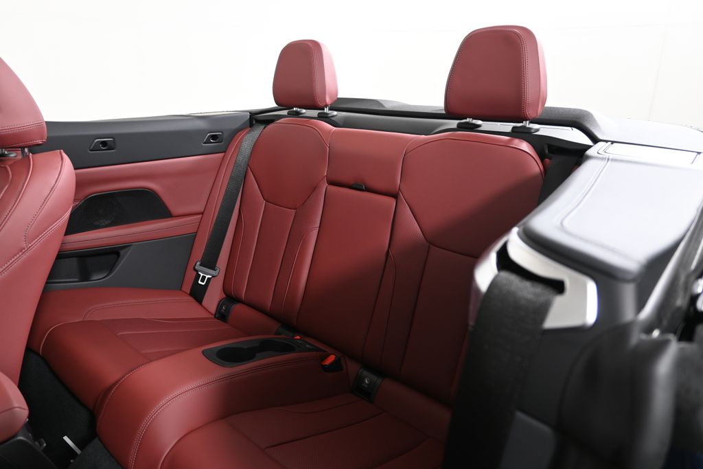 Thumbnail: 2026 BMW 4 Series - 4