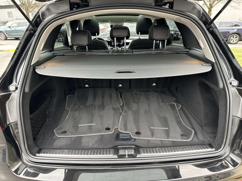 Thumbnail: 2020 Mercedes-Benz GLC - 28